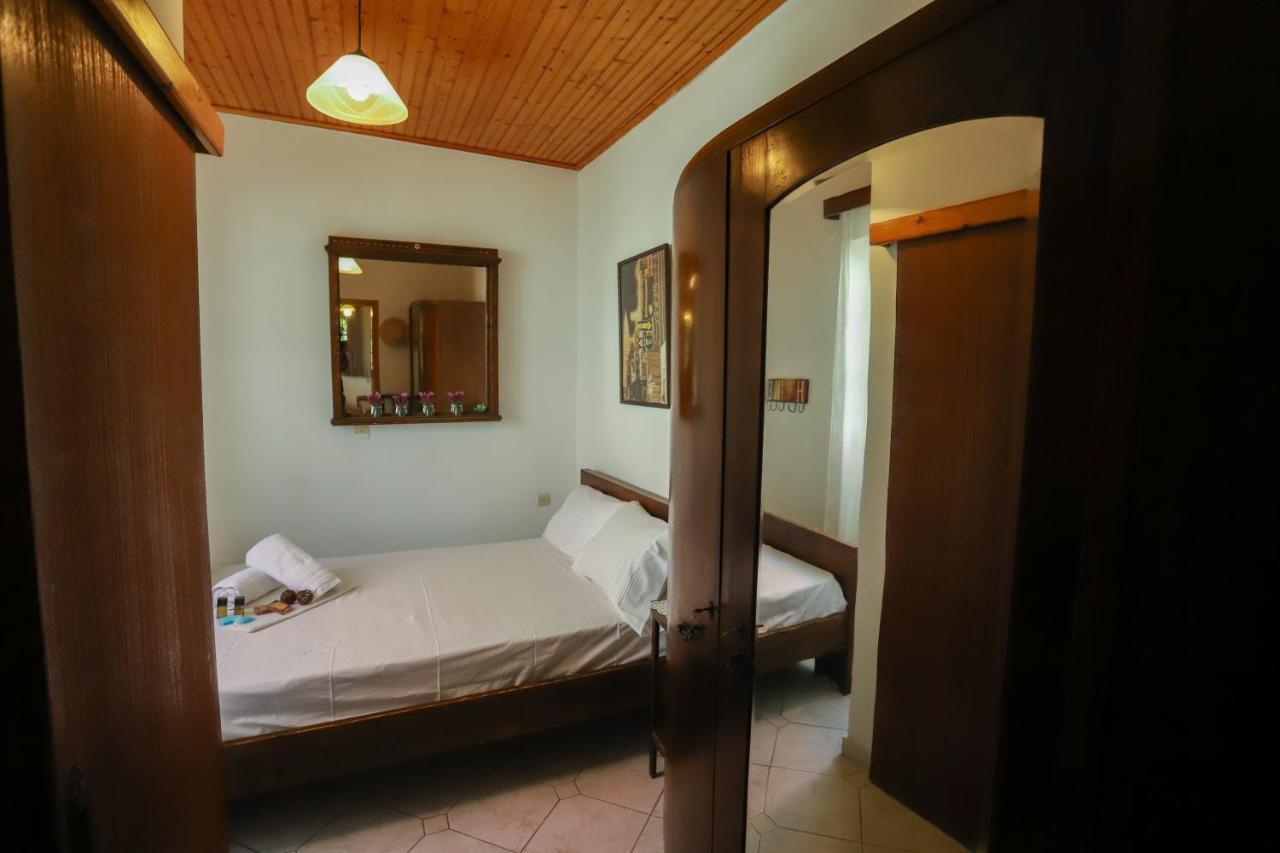 Family House At Corfu Town 아파트 외부 사진